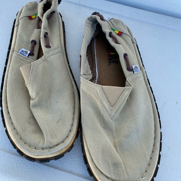 Bob Marley slip on shoes tan/dark brown strings - Picture 3 of 4
